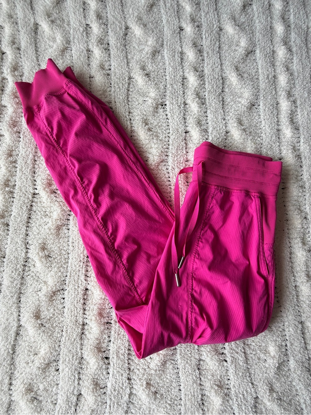 Lululemon dance studio pants pink joggers size 4 track pants